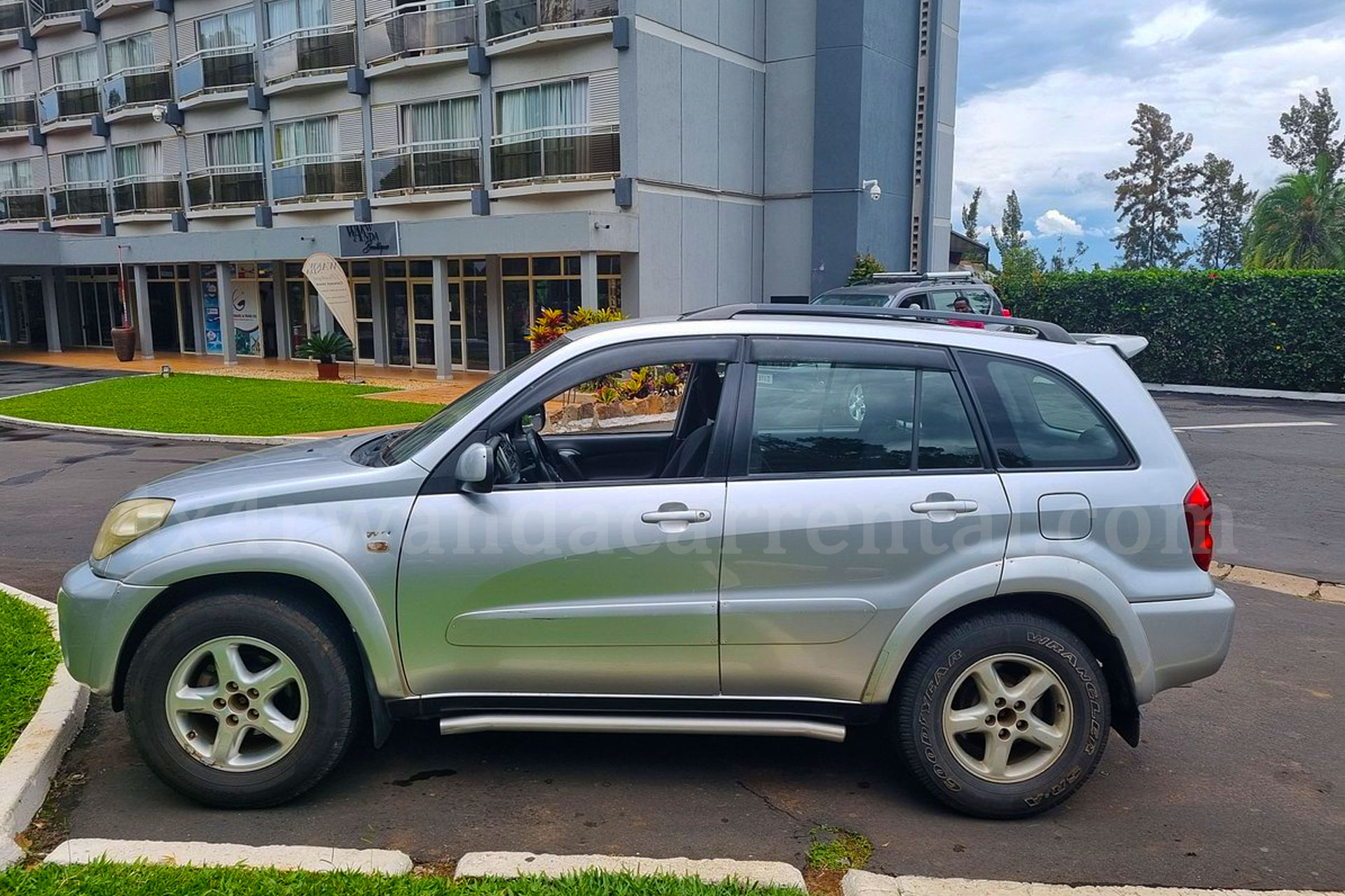 car-rental-for-business-trips-in-rwanda